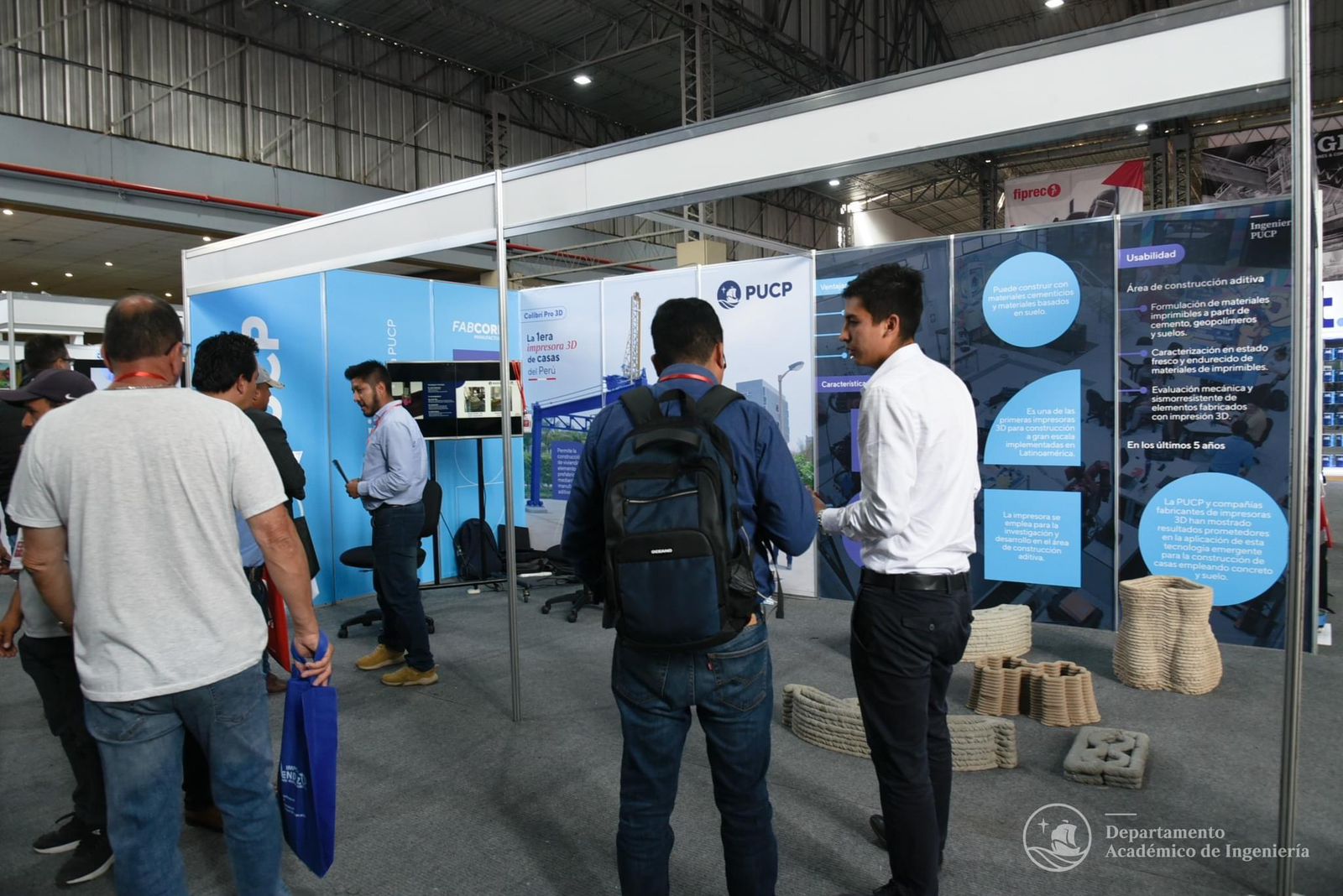 Ingeniería PUCP se hizo presente en la Expo Perú Industrial con la primera impresora 3D de casas del Perú