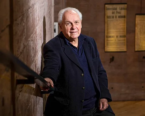 JULIO VARGAS NEUMANN